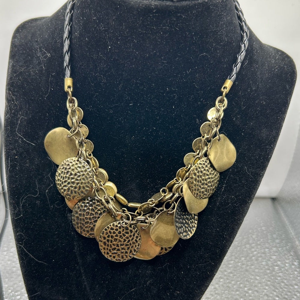 NWOT Beautiful Gold and Leather Necklace 8”Length.